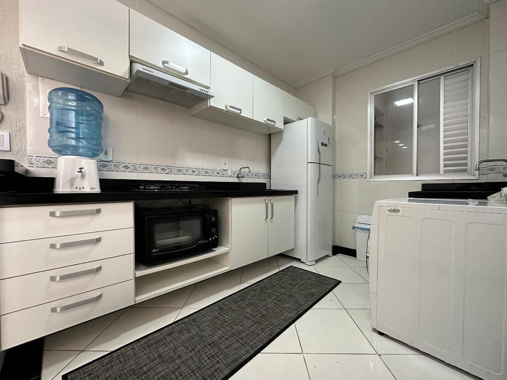 Rep001 - Apto 1 Com Acesso Direto Praia, Super Completo E Confortável, Internet Rápida E Garagem * Balneário Camboriú