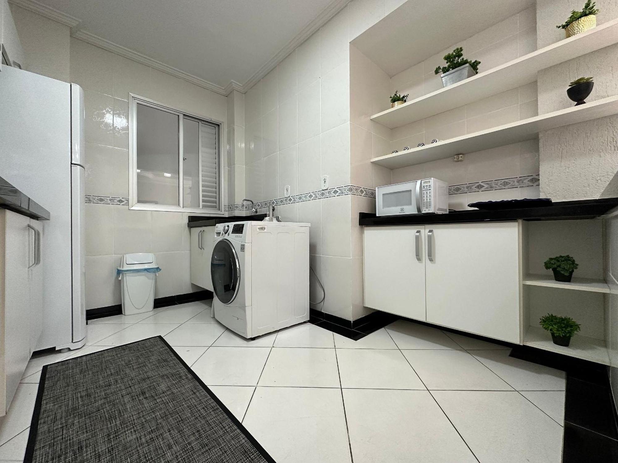 Rep001 - Apto 1 Com Acesso Direto Praia, Super Completo E Confortável, Internet Rápida E Garagem * Balneário Camboriú