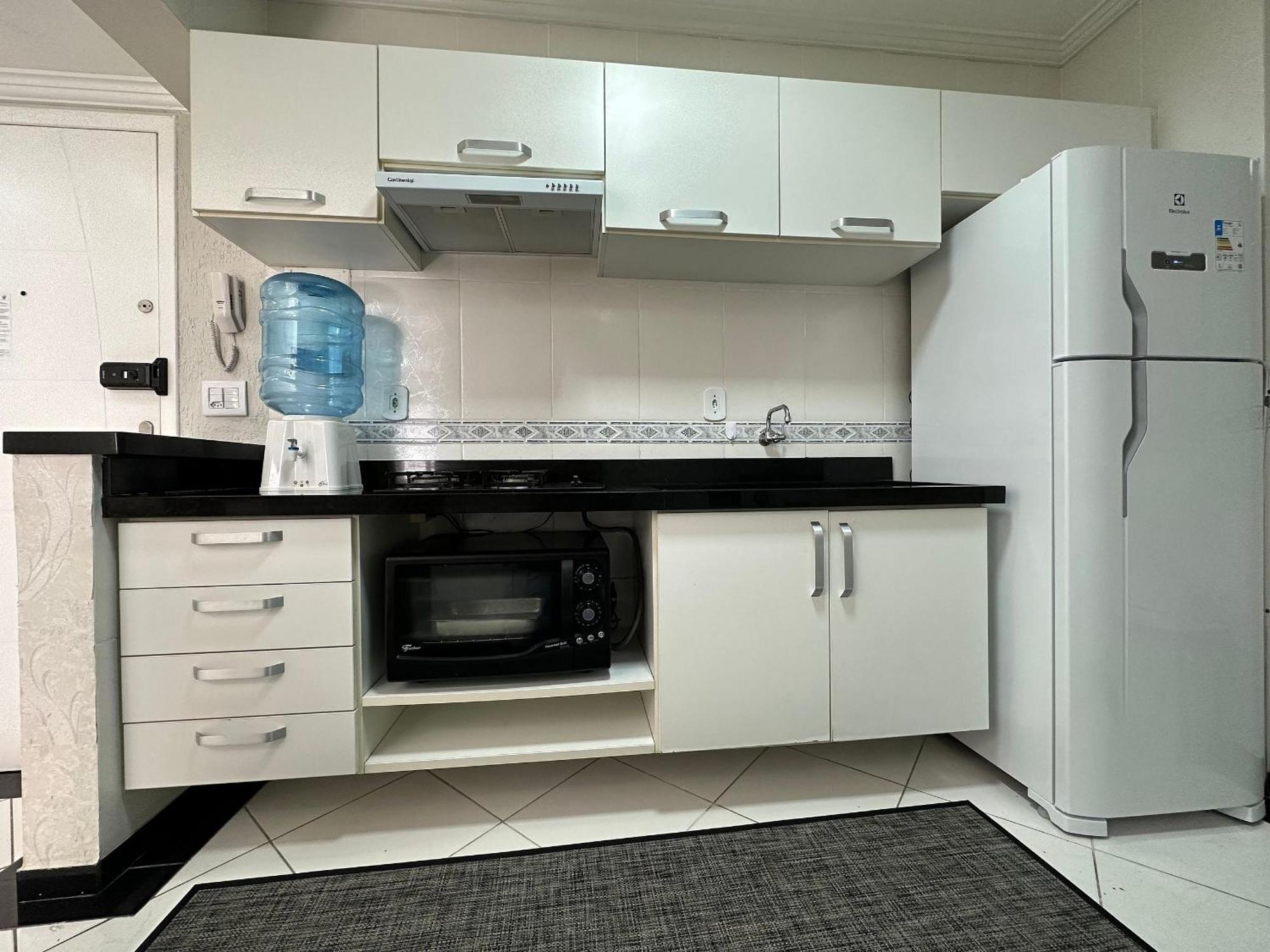 Rep001 - Apto 1 Com Acesso Direto Praia, Super Completo E Confortável, Internet Rápida E Garagem Apartamento Balneário Camboriú